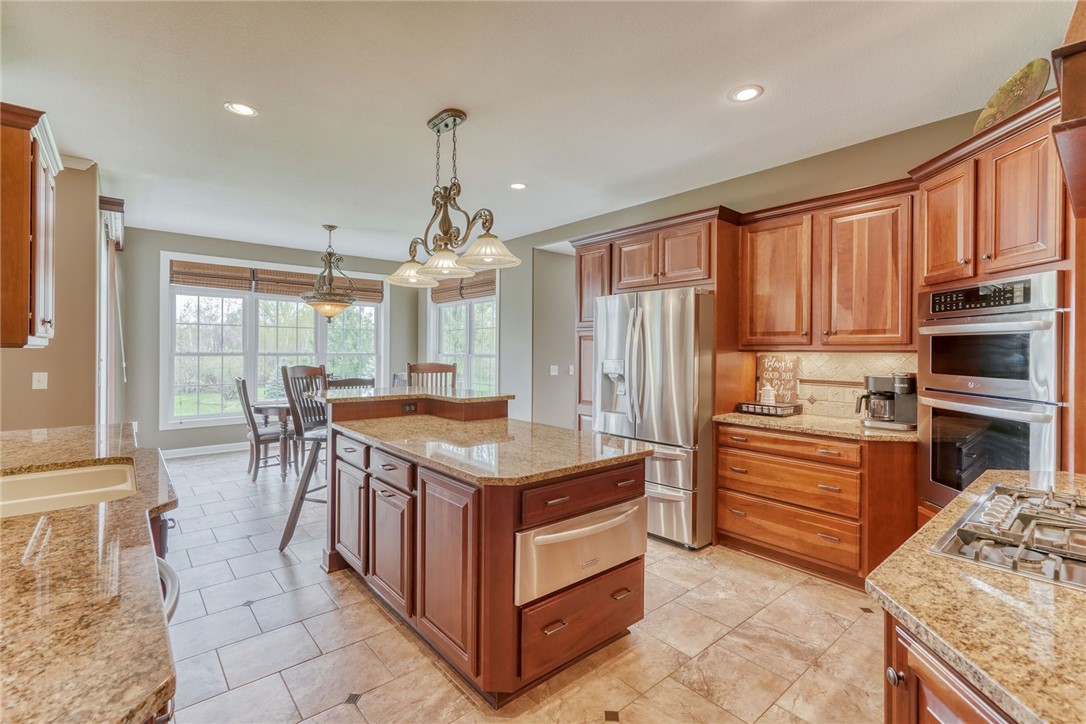 33 Hampstead Drive Webster, NY 14580 - Photo 8 of 35