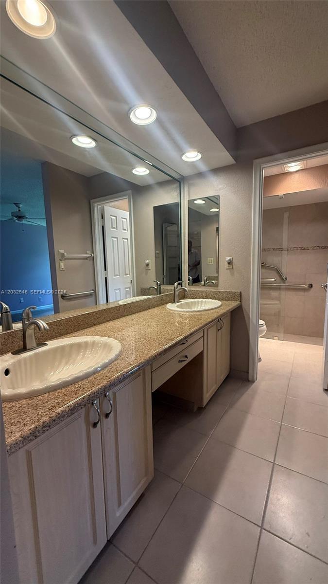 7905 Cloverfield Circle Boca Raton, FL 33433 - Photo 13 of 25