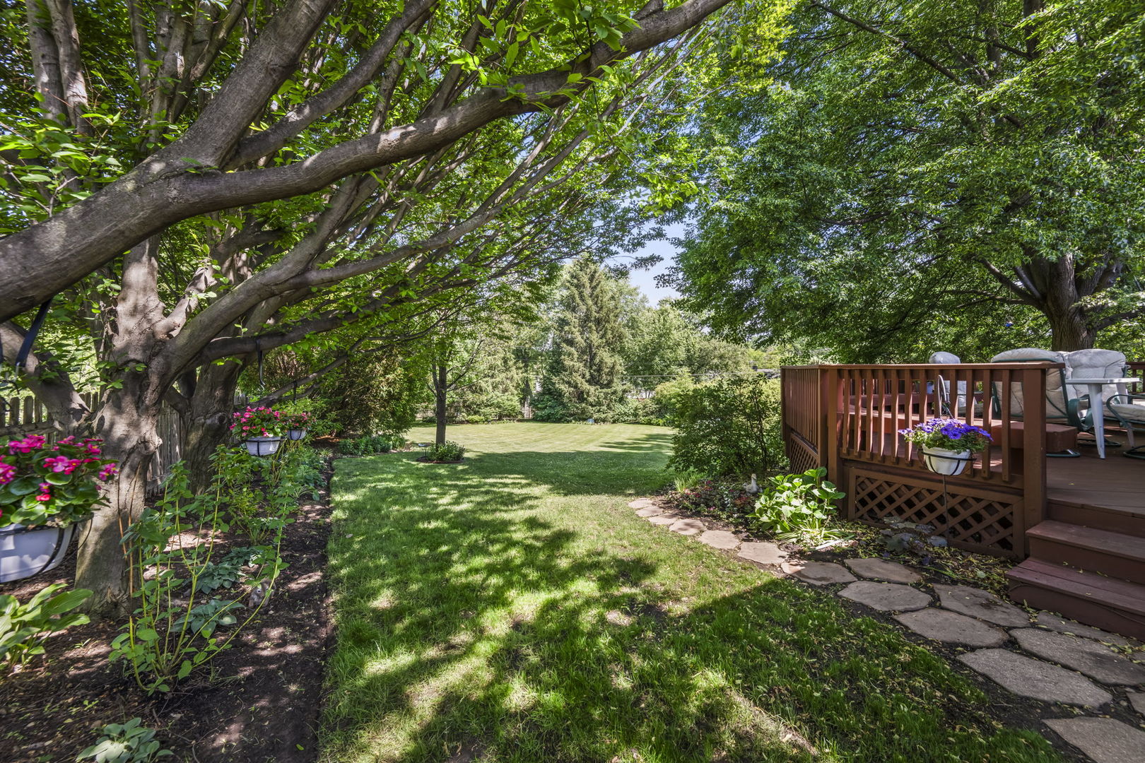 907 North Quentin Road Palatine, IL 60067 - Photo 27 of 44