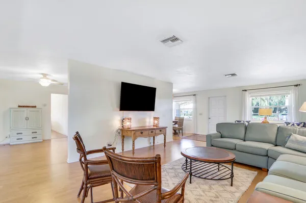 $3,600 | 8574 Southeast Seagrape Way, Hobe Sound, FL 33455