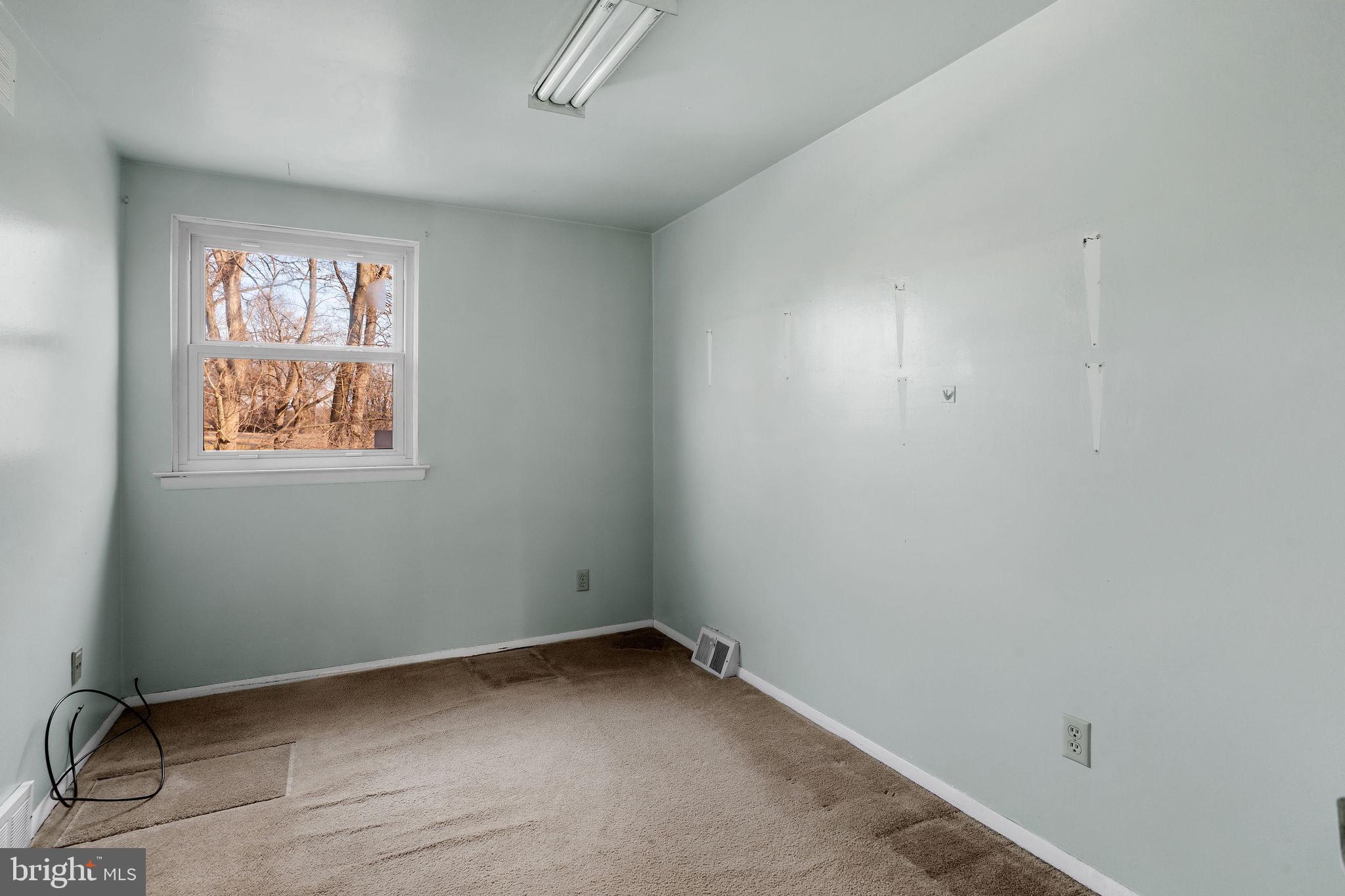 1406 Rainer Road Brookhaven, PA 19015 - Photo 12 of 21