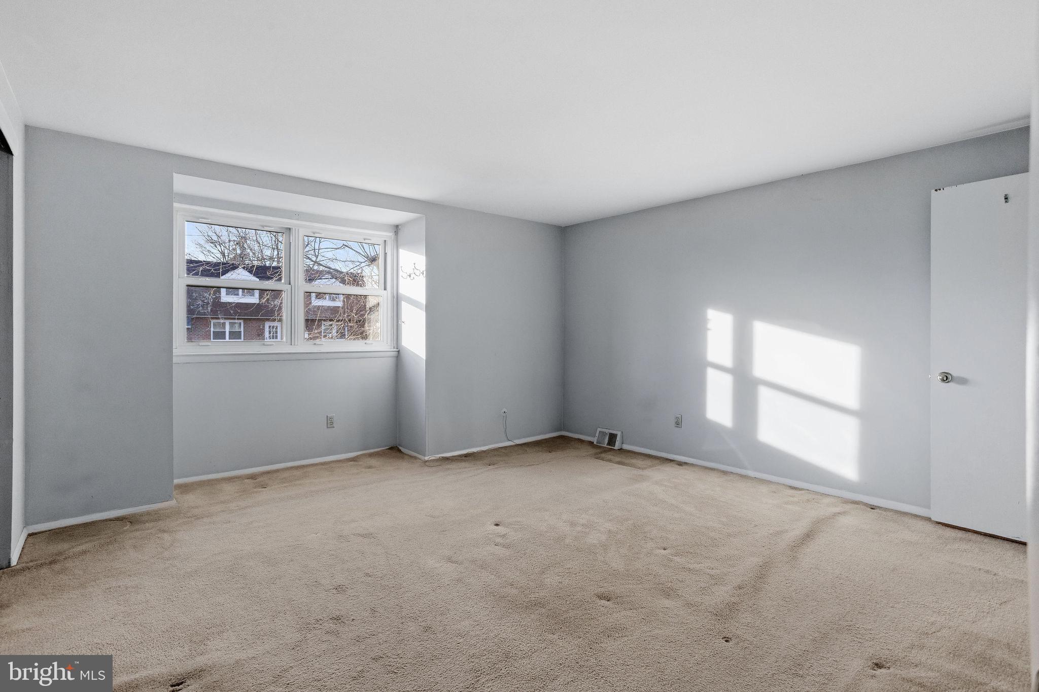 1406 Rainer Road Brookhaven, PA 19015 - Photo 9 of 21