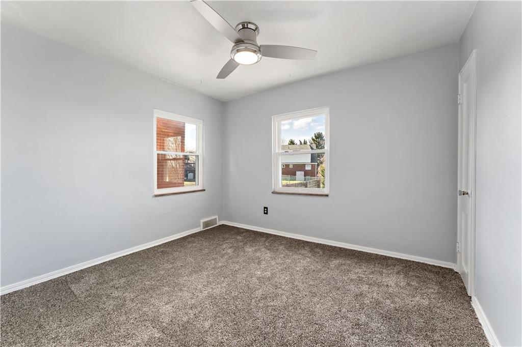 569 Loretto Road Pittsburgh, PA 15217 - Photo 15 of 30