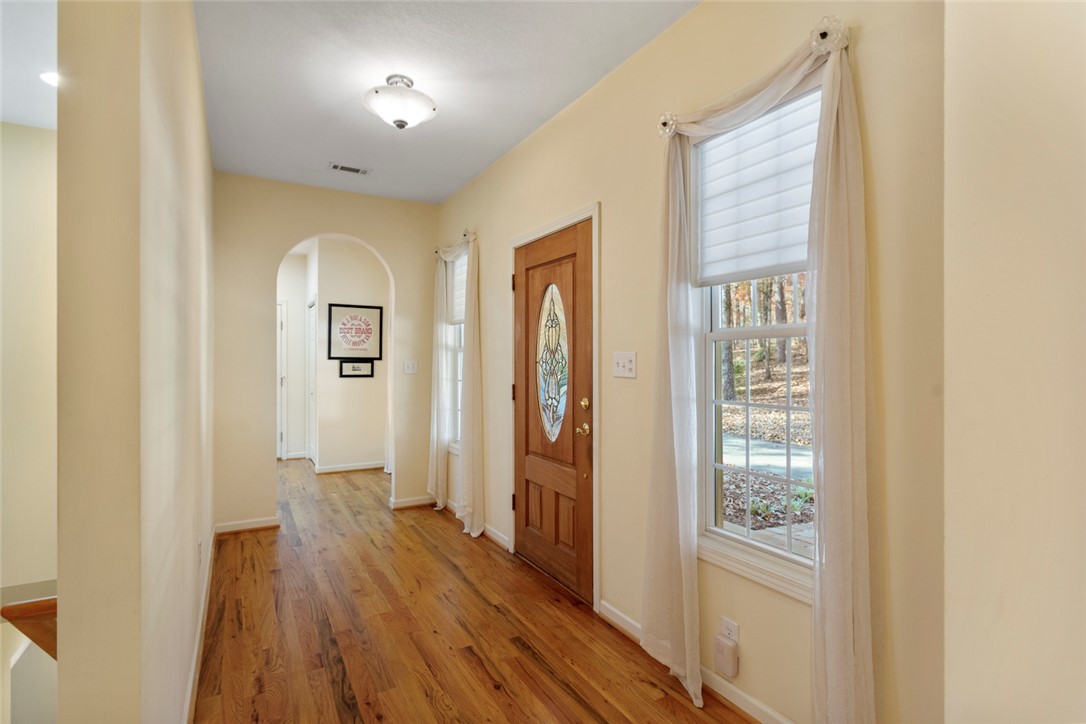 310 Falcons Nest Road Walhalla, SC 29691 - Photo 5 of 50