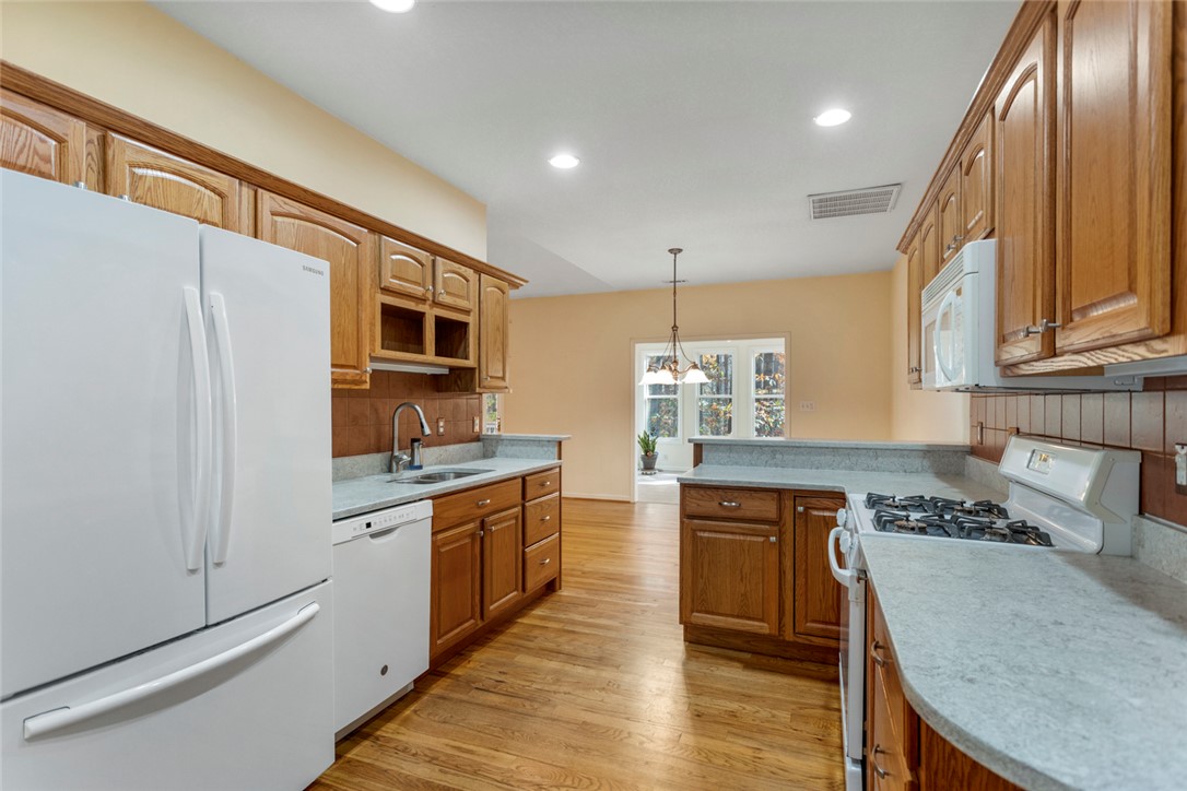 310 Falcons Nest Road Walhalla, SC 29691 - Photo 10 of 50