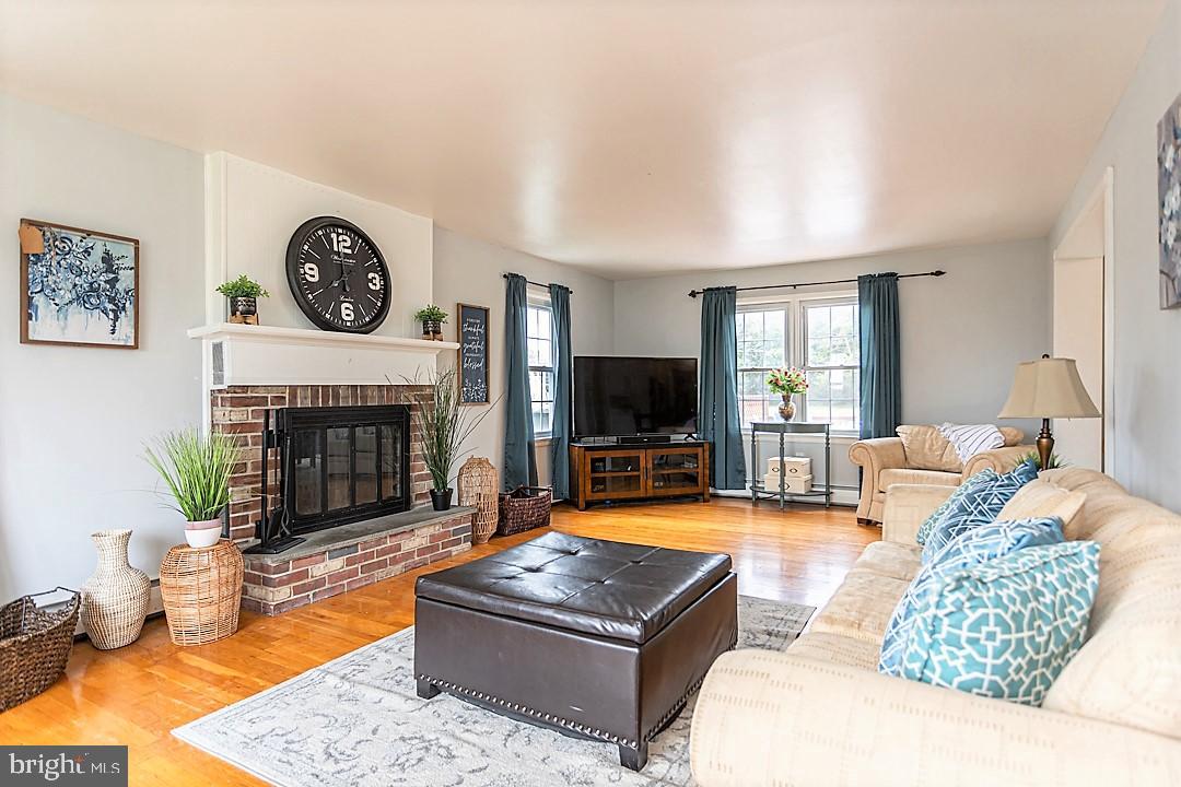 3776 Pickertown Road Chalfont, PA 18914 - Photo 2 of 49 Gallery Image 2