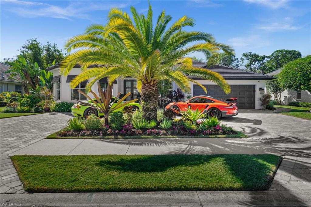 985 Spanish Moss Trail Naples, FL 34108 - Photo 2 of 50