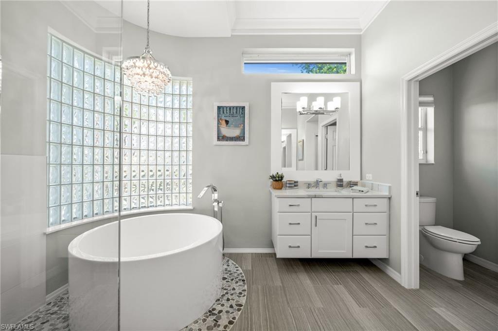 985 Spanish Moss Trail Naples, FL 34108 - Photo 23 of 50