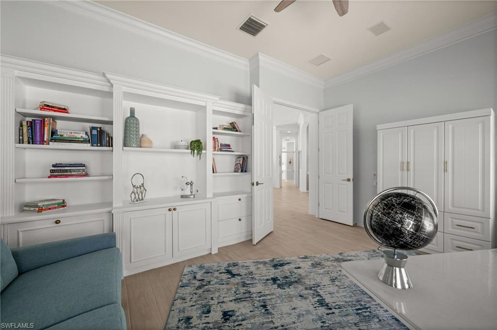 985 Spanish Moss Trail Naples, FL 34108 - Photo 32 of 50