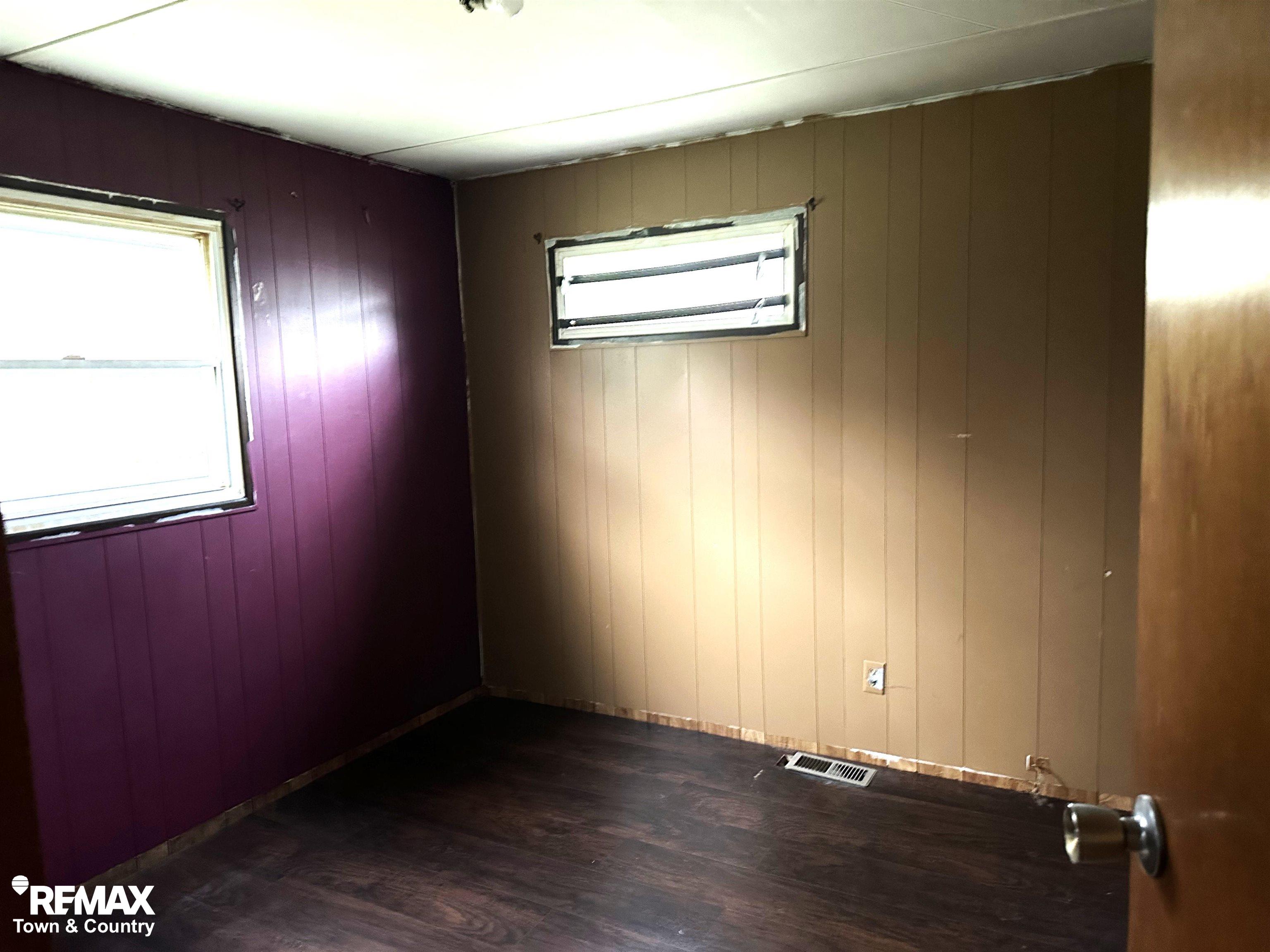 2421 South Dye Road Flint, MI 48532 - Photo 14 of 24 50126098-13.JPG
