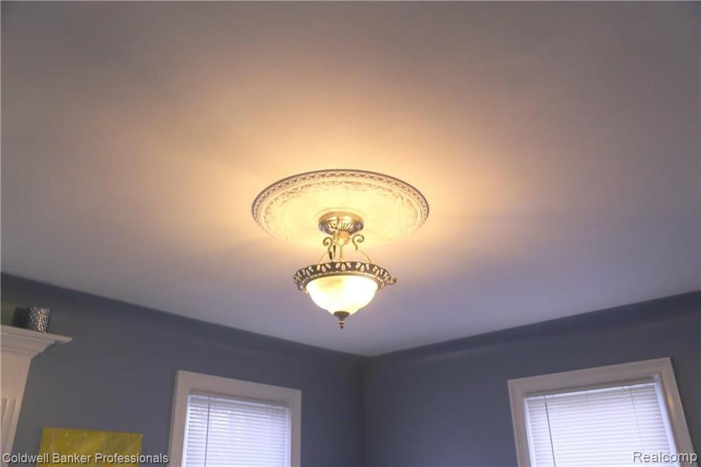 21654 Middlebelt Road Farmington Hills, MI 48336 - Photo 9 of 23