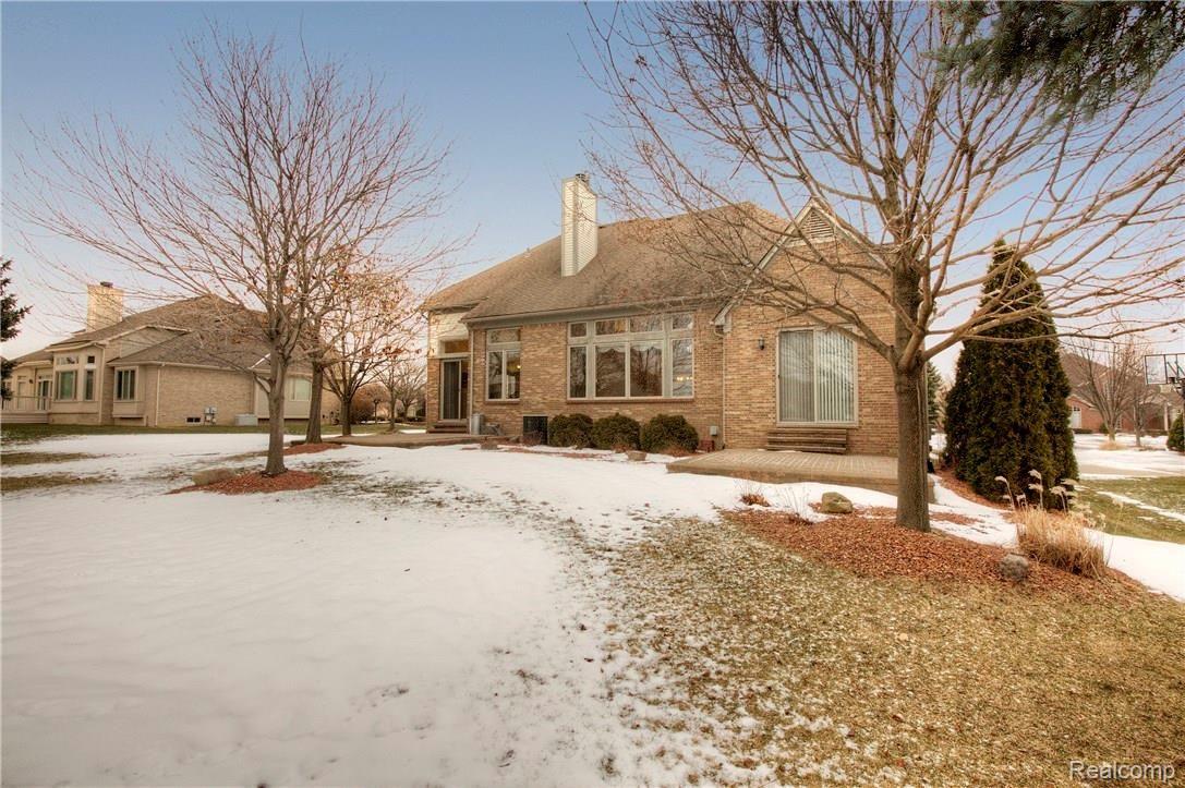 6797 Kennesaw Road Canton, MI 48187 - Photo 5 of 47 5 Back.jpg