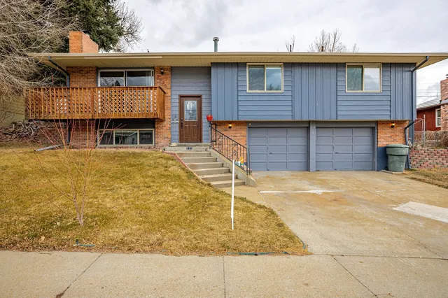 $350,000 | 2020 Brentwood Drive, Casper, WY 82604