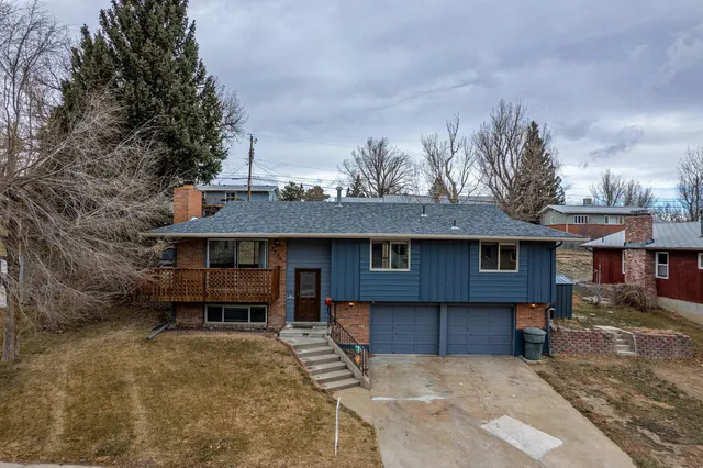 $350,000 | 2020 Brentwood Drive, Casper, WY 82604