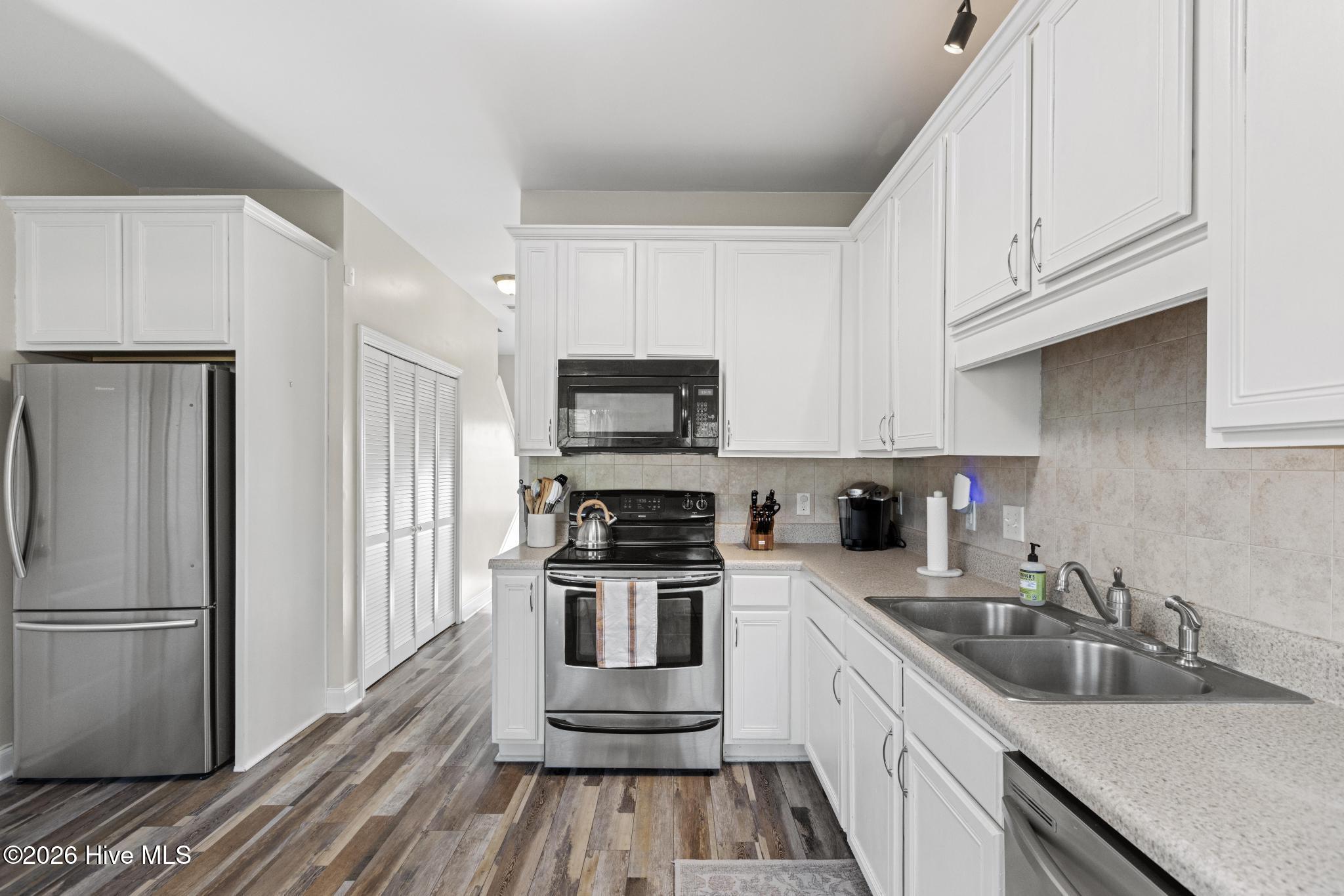 211 Gelynda Court Holly Ridge, NC 28445 - Photo 12 of 37 425A0947