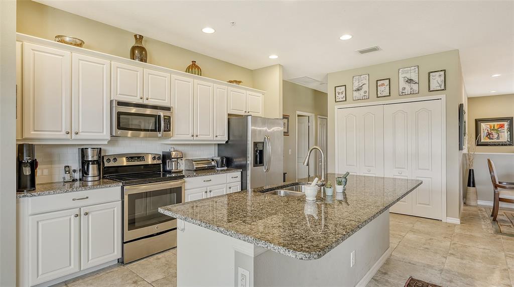 8115 Miramar Way, Unit 202 Lakewood Ranch, FL 34202 - Photo 14 of 76