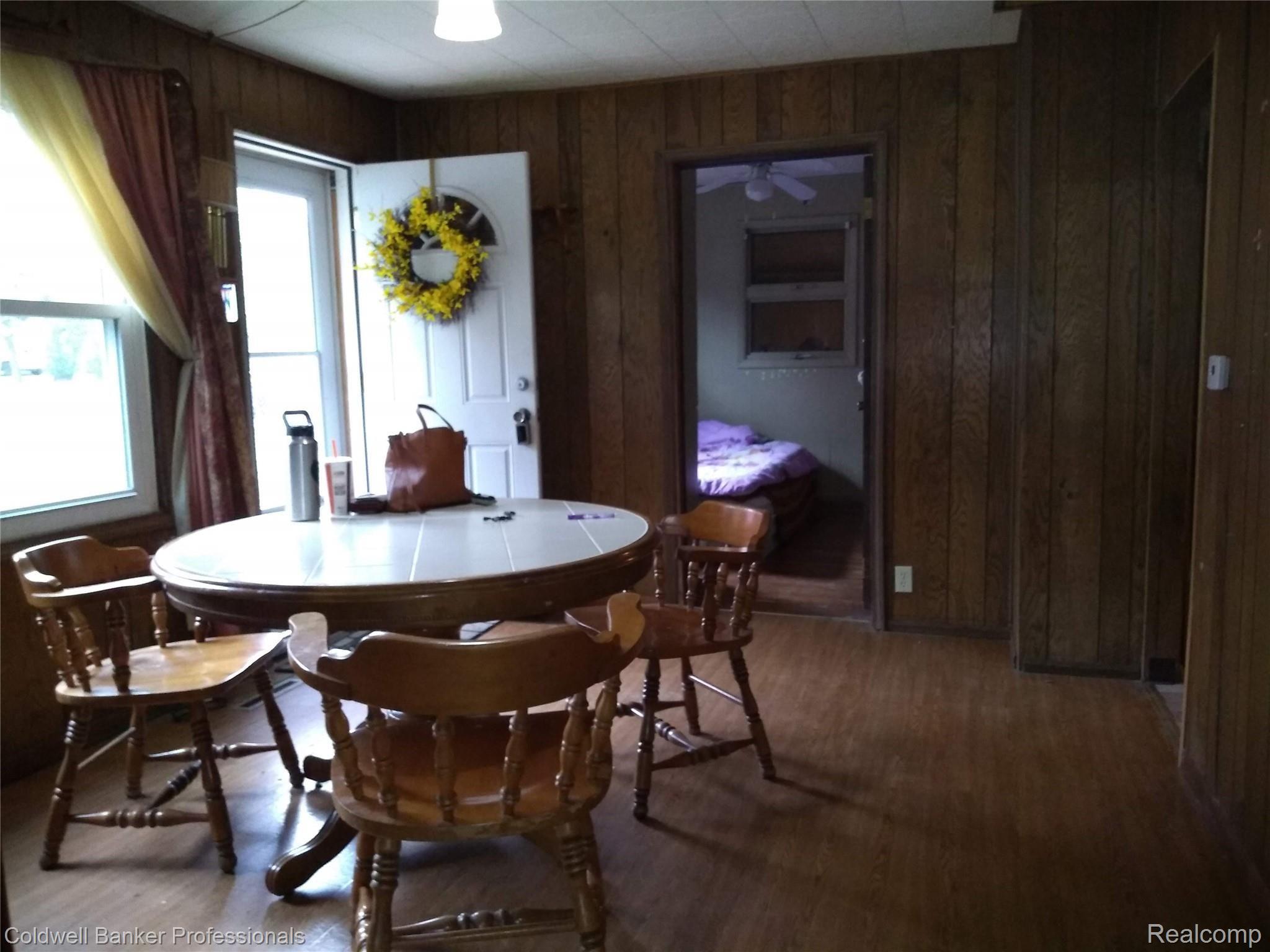 507 Bowers Road Lapeer, MI 48446 - Photo 4 of 15 IMG_20211104_152653855.jpg