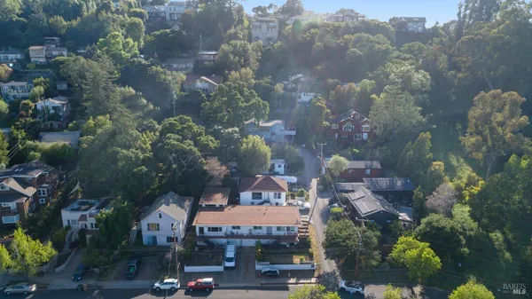 $2,000,000 | 215 Picnic Avenue, San Rafael, CA 94901