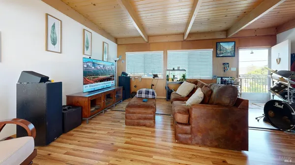 $2,000,000 | 215 Picnic Avenue, San Rafael, CA 94901