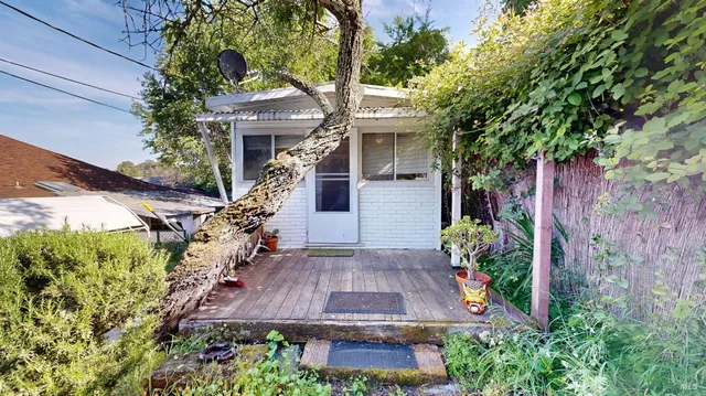 $2,000,000 | 215 Picnic Avenue, San Rafael, CA 94901