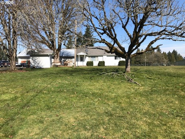 35303 Southeast Gunderson Road Sandy, OR 97055 - Photo 2 of 10