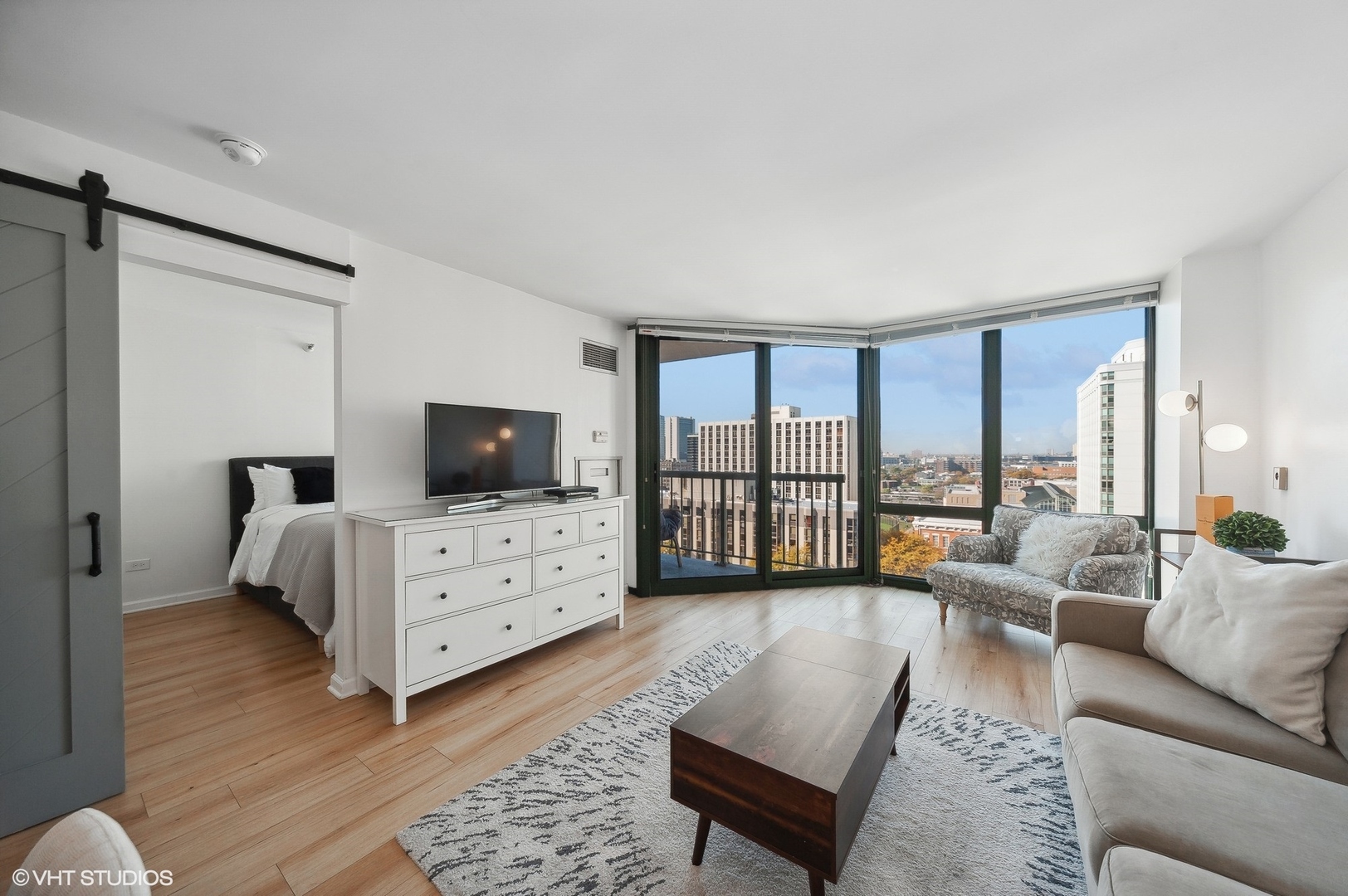 111 West Maple Street, Unit 909 Chicago, IL 60610 - Photo 3 of 23