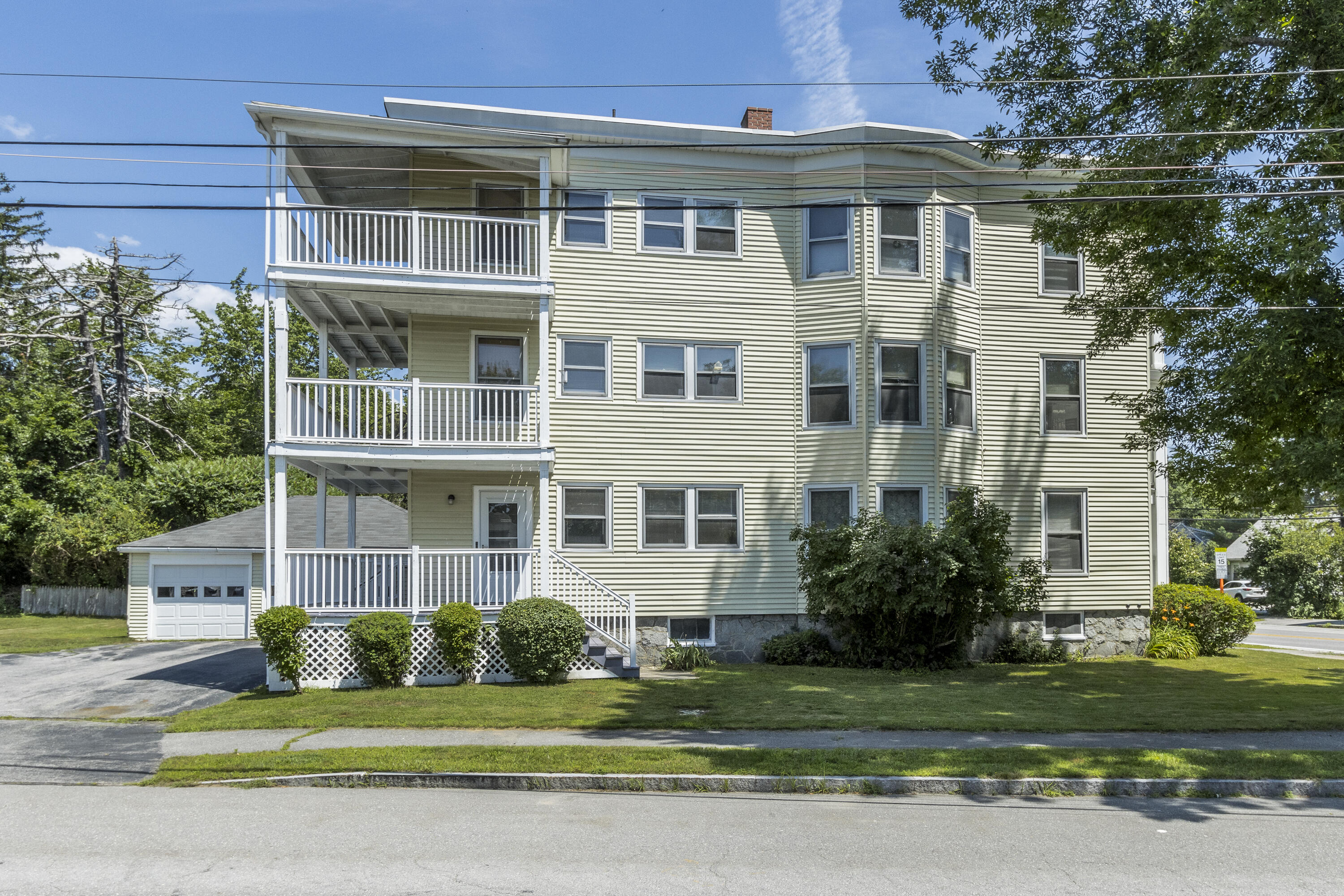 152 Allen Avenue Portland, ME 04103 - Photo 3 of 67 20240703JS-71003