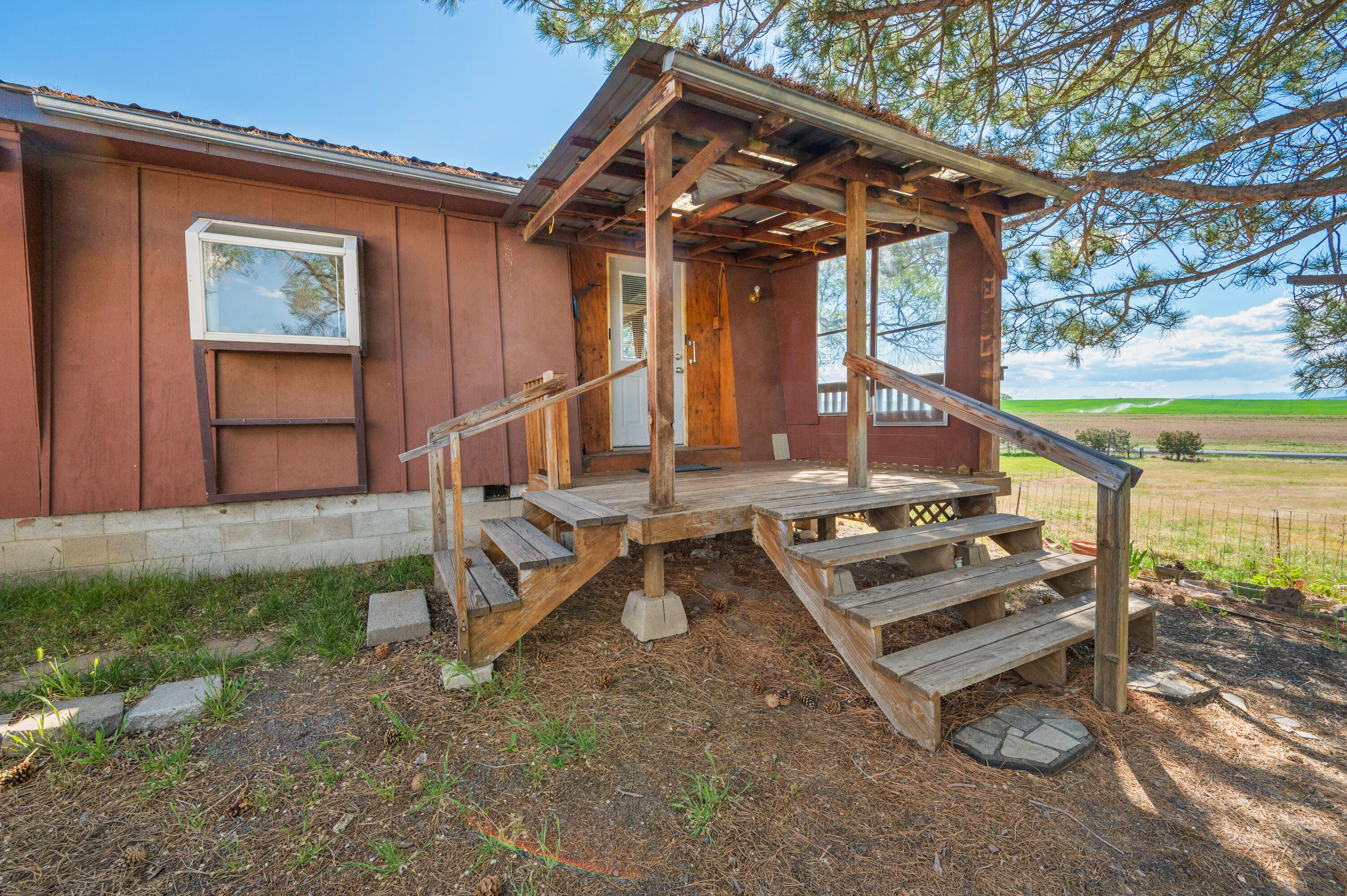 133 Southwest Tompsett Street Madras, OR 97741 - Photo 30 of 56