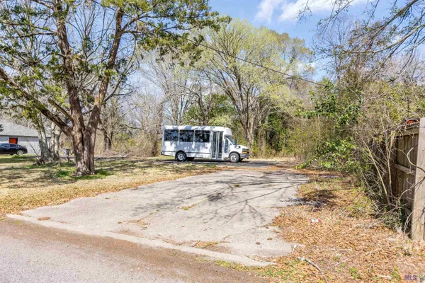 $18,000 | 2351 Plantation Drive, Baton Rouge, LA 70807