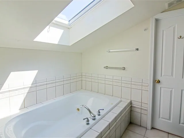 $512,500 | 91 Claire Point Road, Burlington, VT 05408