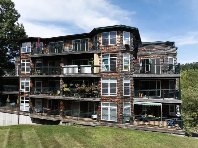 $512,500 | 91 Claire Point Road, Burlington, VT 05408
