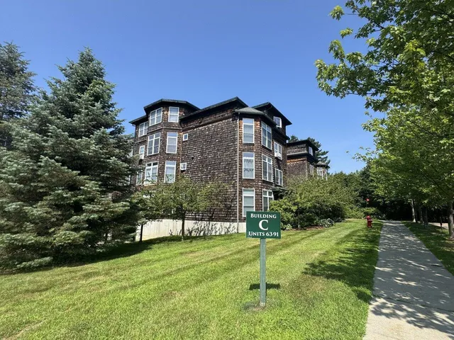 $512,500 | 91 Claire Point Road, Burlington, VT 05408