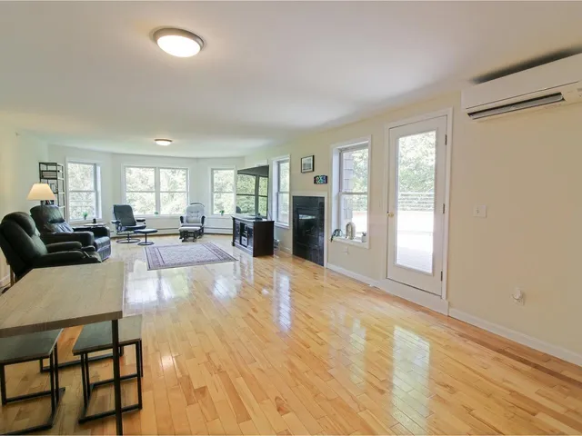 $512,500 | 91 Claire Point Road, Burlington, VT 05408