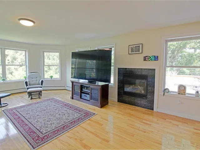 $512,500 | 91 Claire Point Road, Burlington, VT 05408