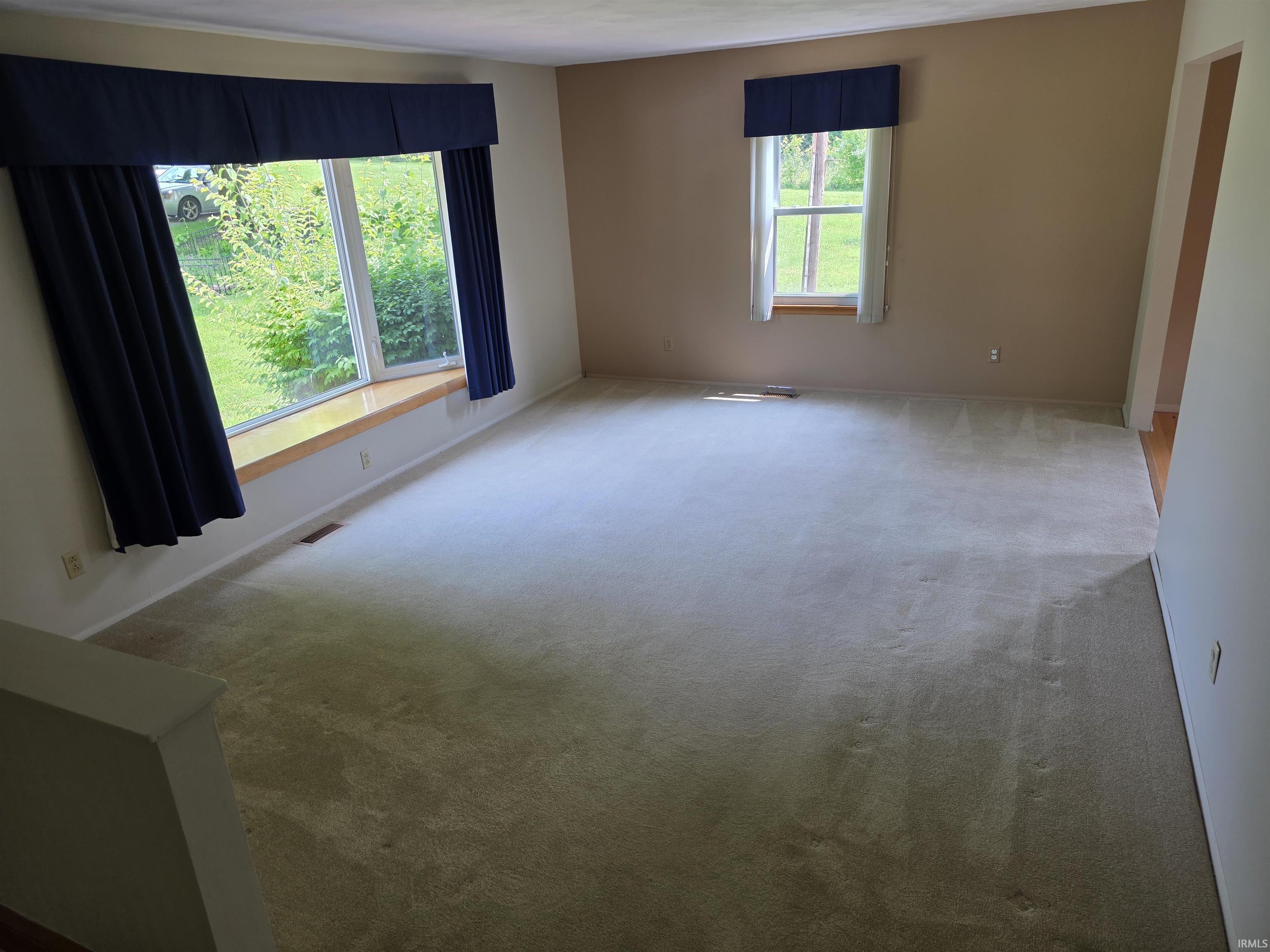 1619 West Arlington Road Bloomington, IN 47404 - Photo 2 of 23