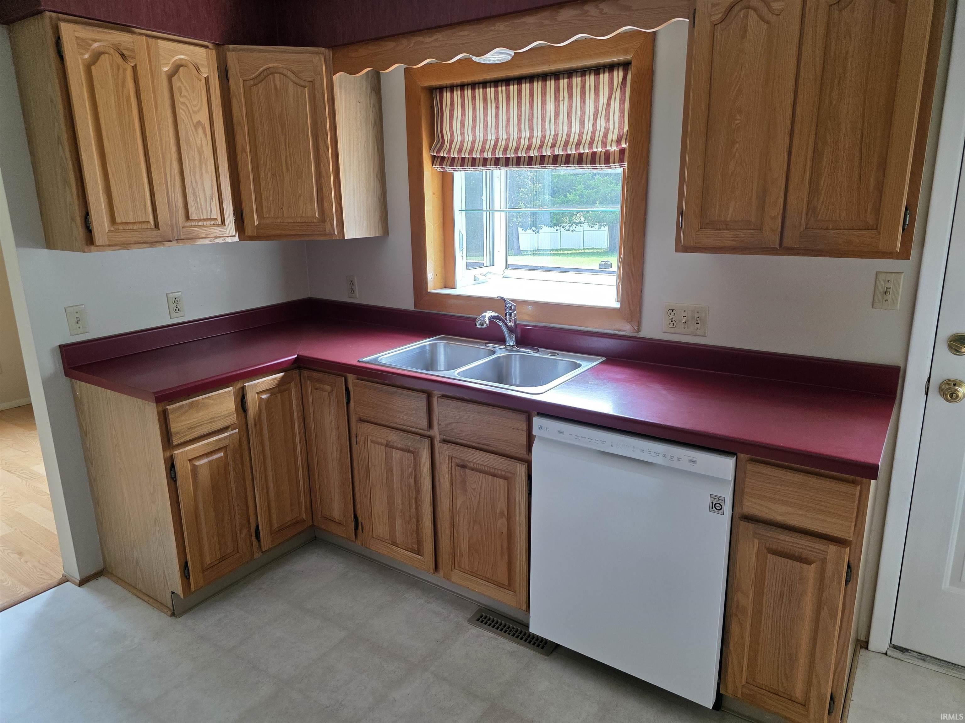 1619 West Arlington Road Bloomington, IN 47404 - Photo 5 of 23