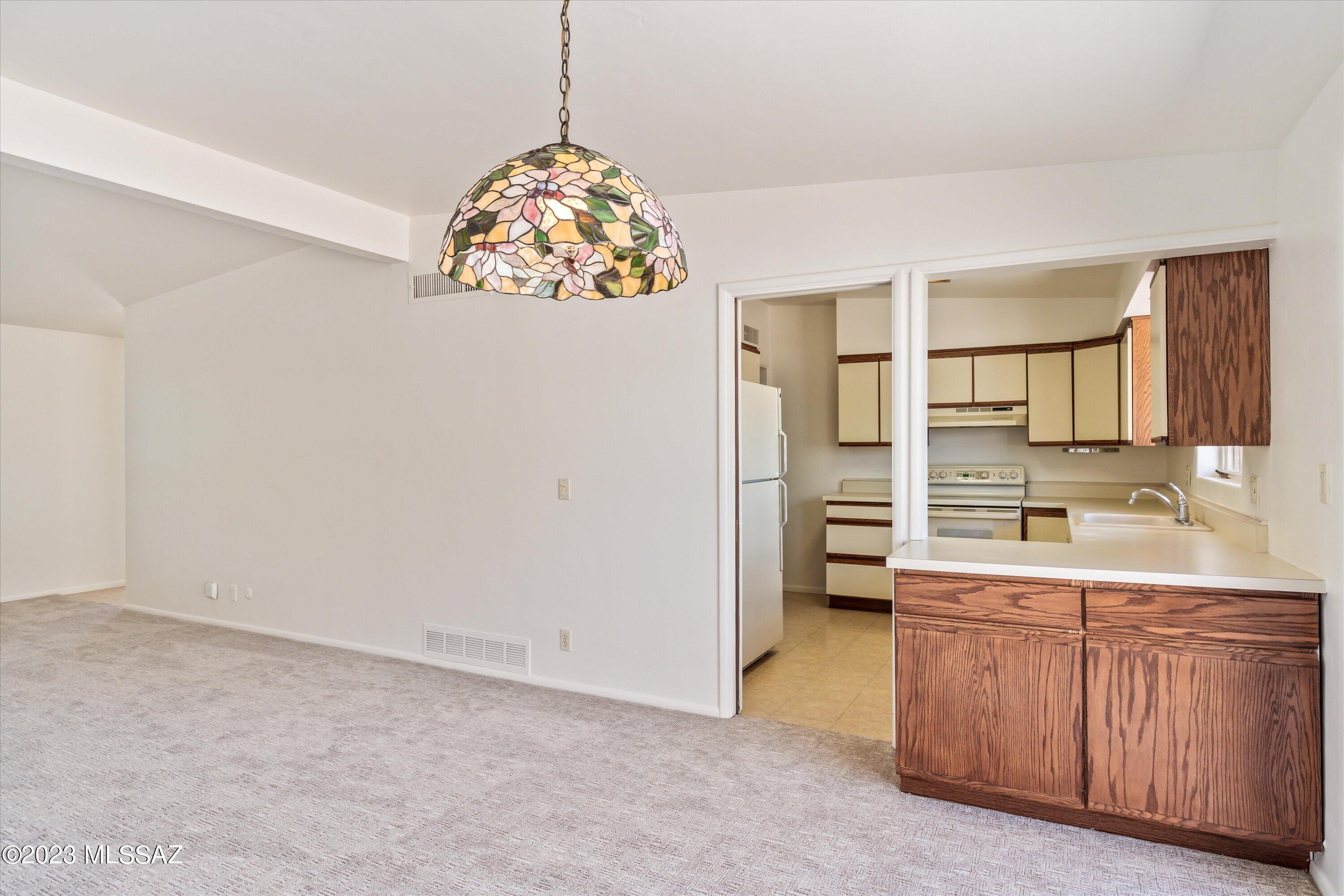 1950 West Anklam Road Tucson, AZ 85745 - Photo 11 of 32 Gallery Image 11