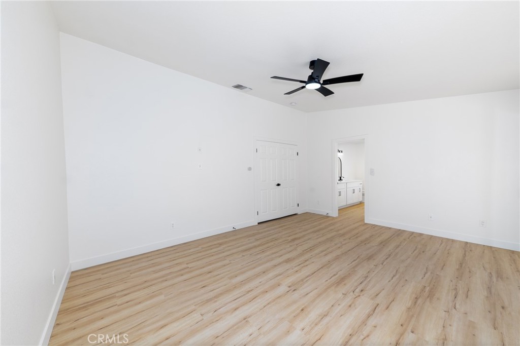 16322 Pick Place Riverside, CA 92504 - Photo 20 of 35 an empty room