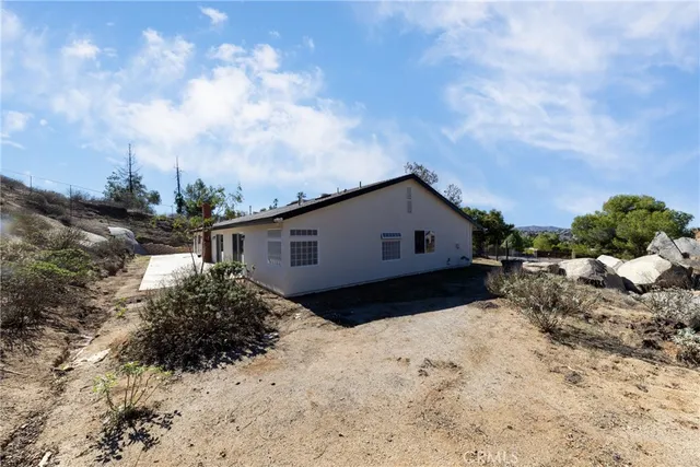 $795,000 | 16322 Pick Place, Riverside, CA 92504