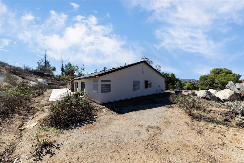 16322 Pick Place Riverside, CA 92504 - Photo 33 of 35 a view of a house covered in snow