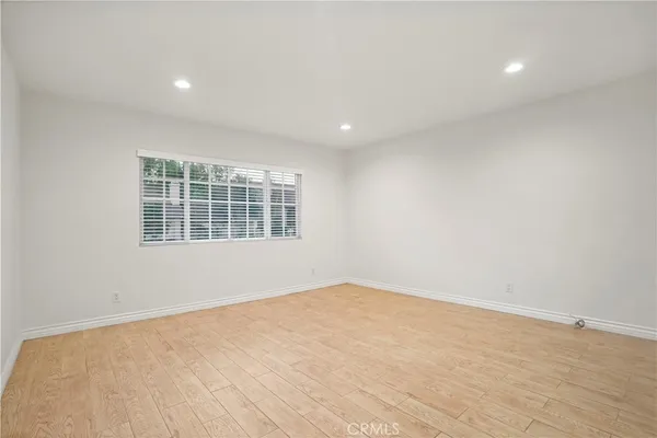 $6,500 | 11738 Andasol Avenue, Granada Hills, CA 91344