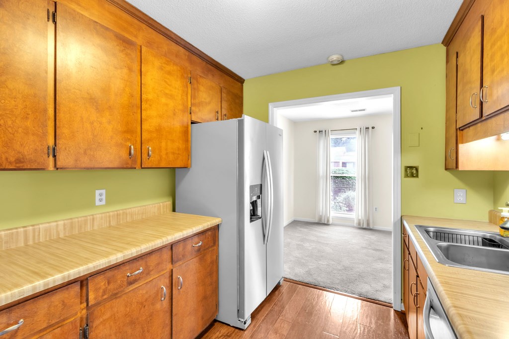 1291 Calhoun Road Greenwood, SC 29649 - Photo 7 of 27
