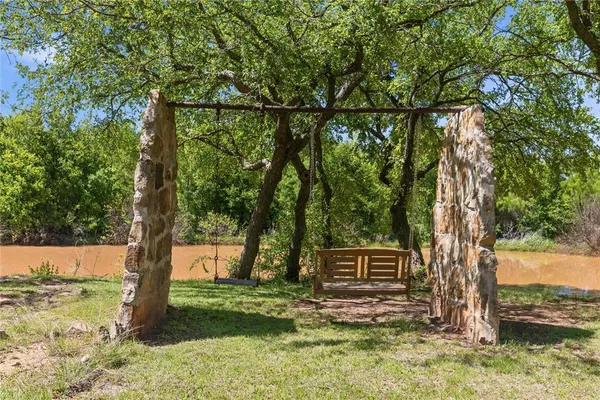 $975,000 | 324 Pr 2621, Santa Anna, TX 76878