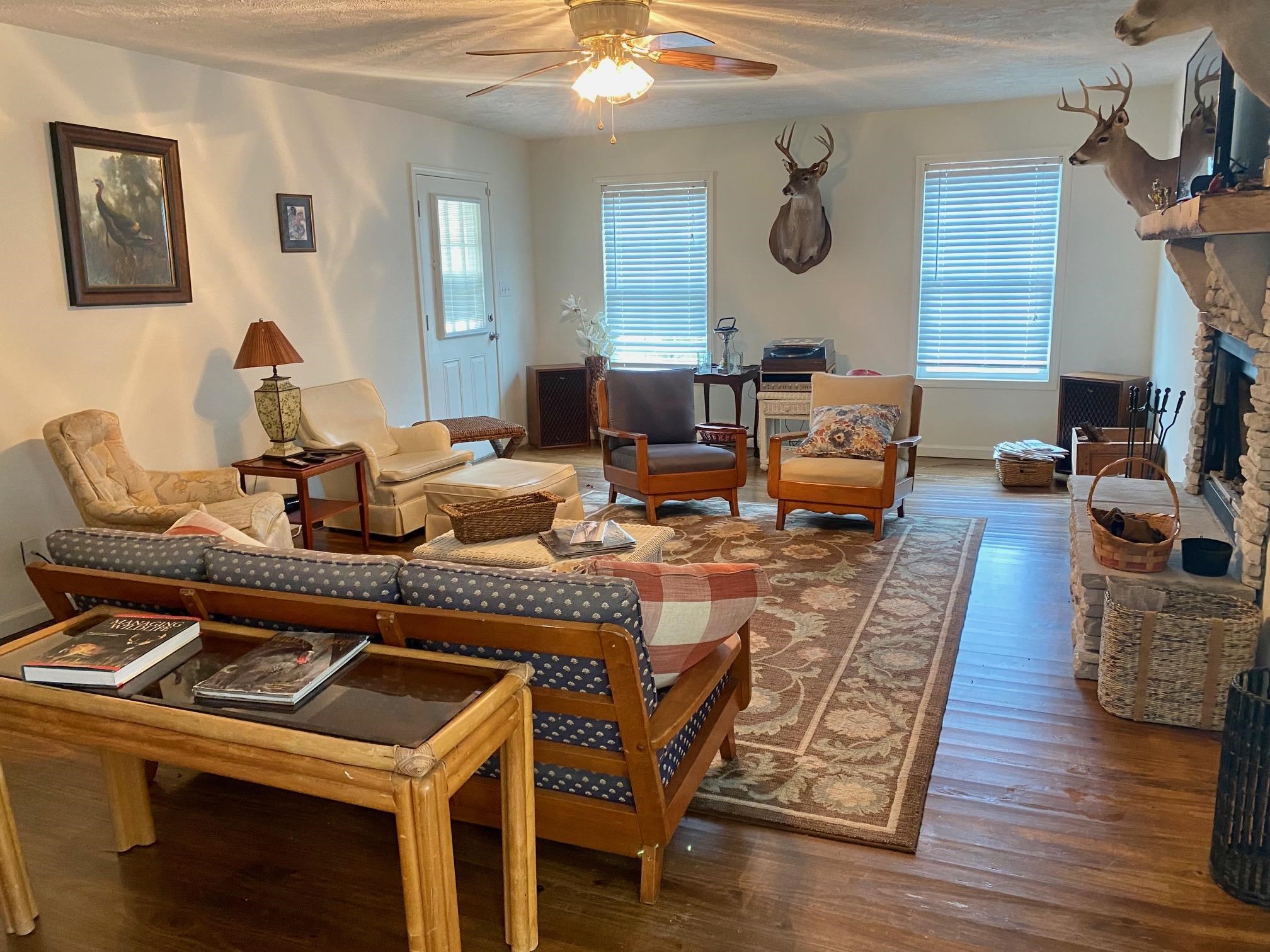 1755 Middle Bridge Road Savannah, TN 38372 - Photo 8 of 25 Gallery Image 8