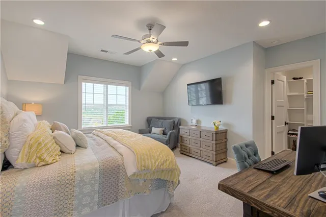 $2,995,000 | 27582 Highland Circle, Olathe, KS 66061