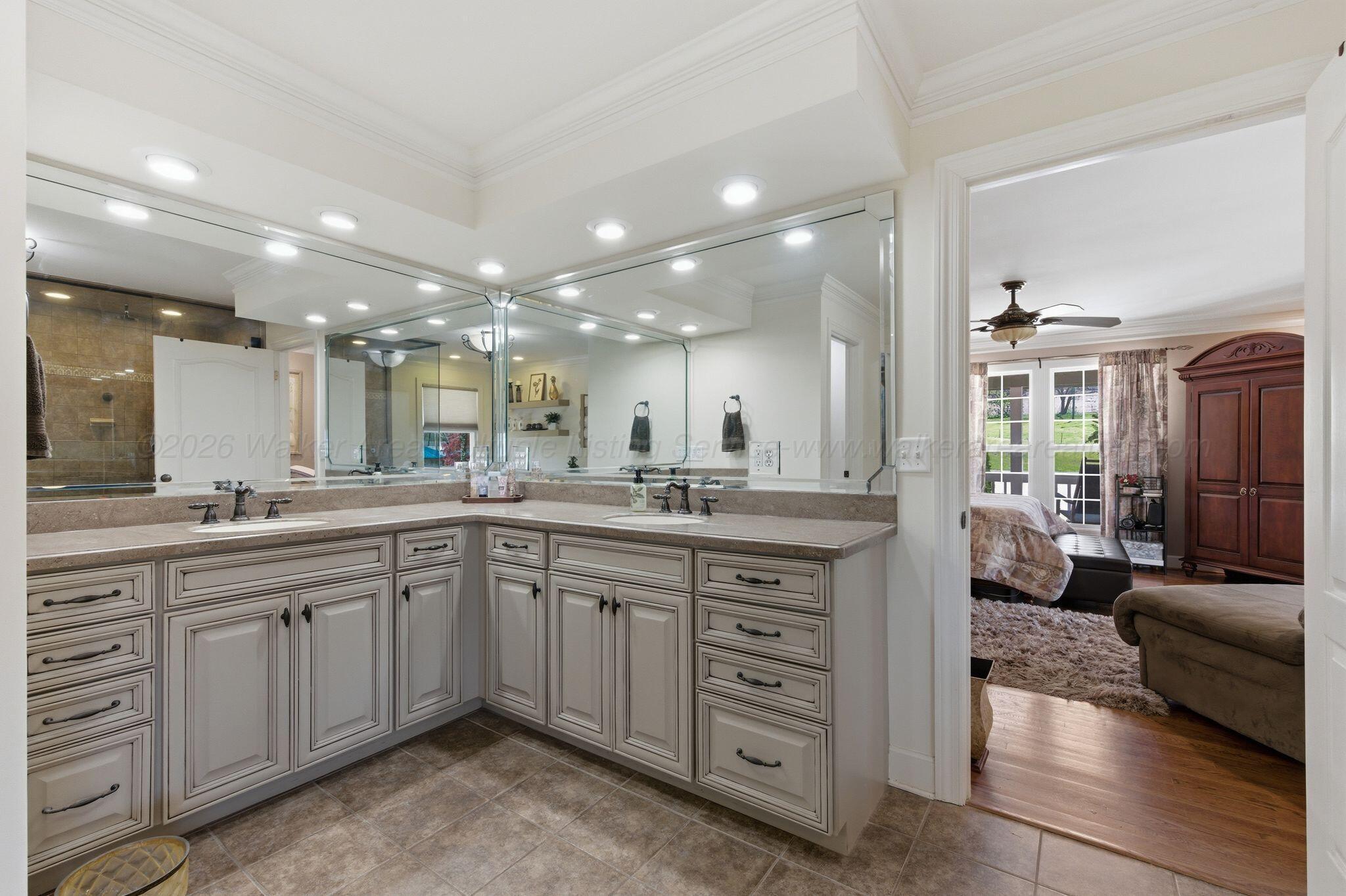 1511 Raccoon Creek Road Jasper, AL 35504 - Photo 16 of 50 Master Bathroom