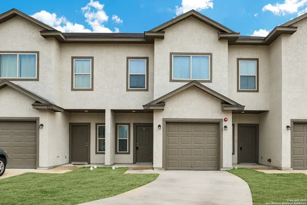 $1,450 | 7216 Savannah Brooks, Live Oak, TX 78233