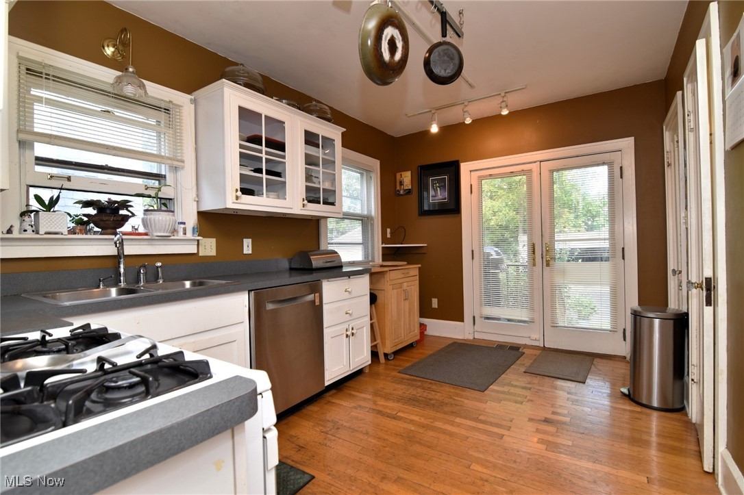 1165 Pomona Road Cleveland Heights, OH 44121 - Photo 8 of 27