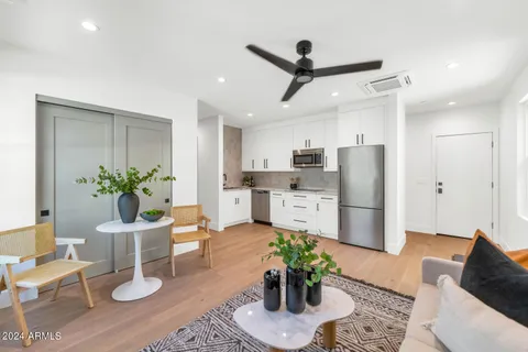 $2,149,000 | 6914 East 2nd Street, Scottsdale, AZ 85251