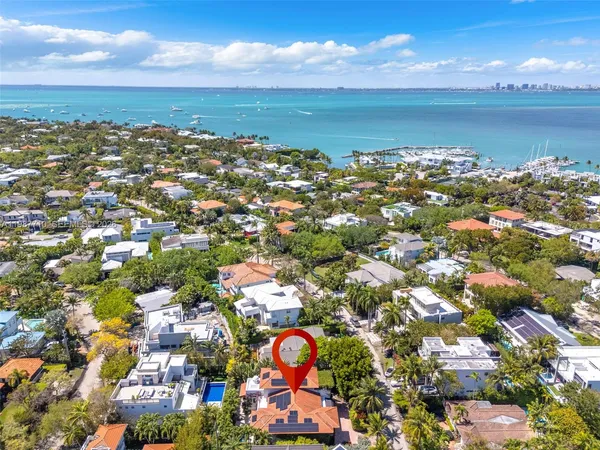 $5,495,000 | 140 Hampton Lane, Key Biscayne, FL 33149
